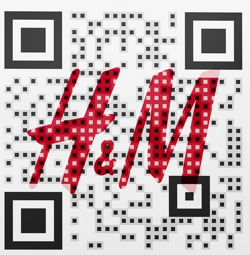 Secure QR Code, in dessen Codefläche ein roter Schriftzug sichtbar bleibt